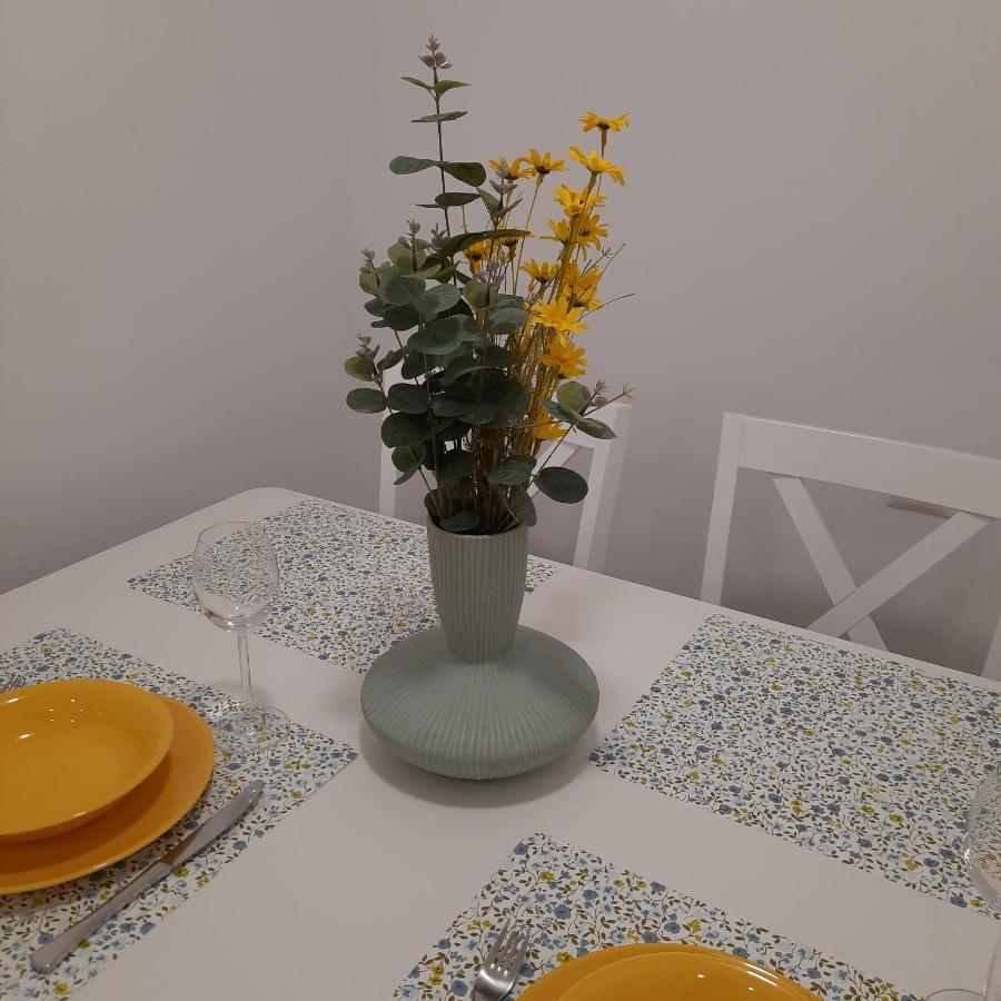 Apartmani Dorijana เวอร์ซาร์ ภายนอก รูปภาพ